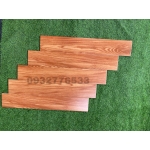 Gạch 15x90 màu đỏ sẫm có sẵn tại kho