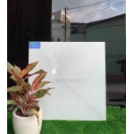 Gạch 60x60 đá bóng kiếng màu trắng