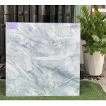 Gạch 60x60 màu trắng xanh lát nền nhà sang trọng