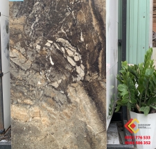 Gạch 60x120 đá marble màu nâu ốp nền nhà