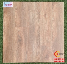 Gạch giả gỗ 80x80 lát nền sang trọng